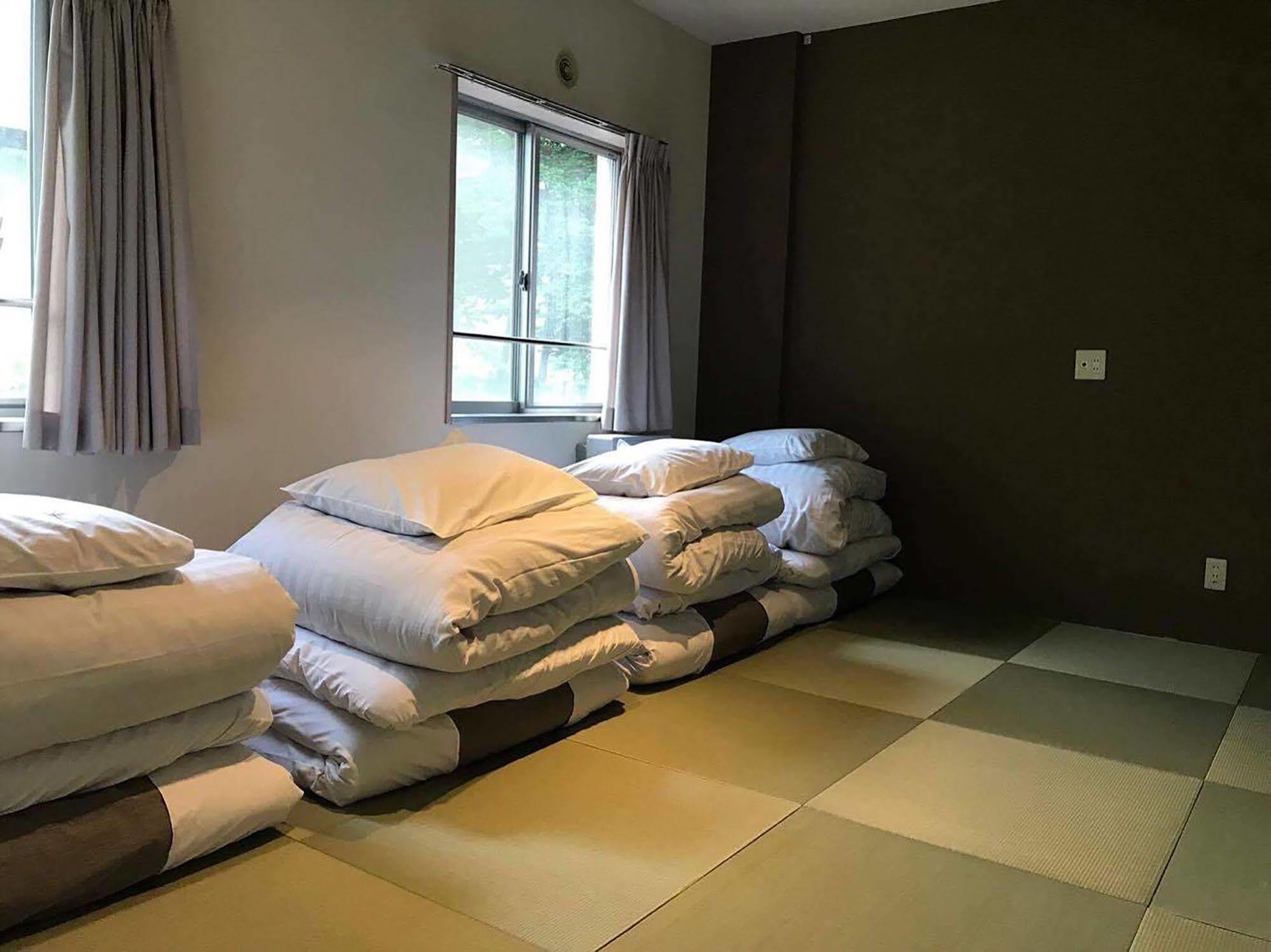 Ten To Ten Hostel Sapporo Exterior photo